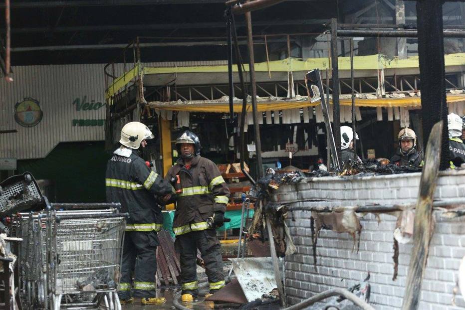 Incêndio no Mercado de Santo Amaro